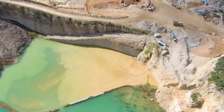 Illustrative image of Exploratory test pit in Shepparton